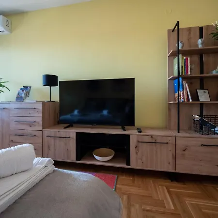 Apartment Apple Subotica